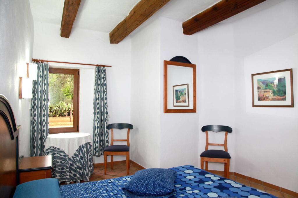 Finca Son Guardiola Guest House Llucmajor  Room photo